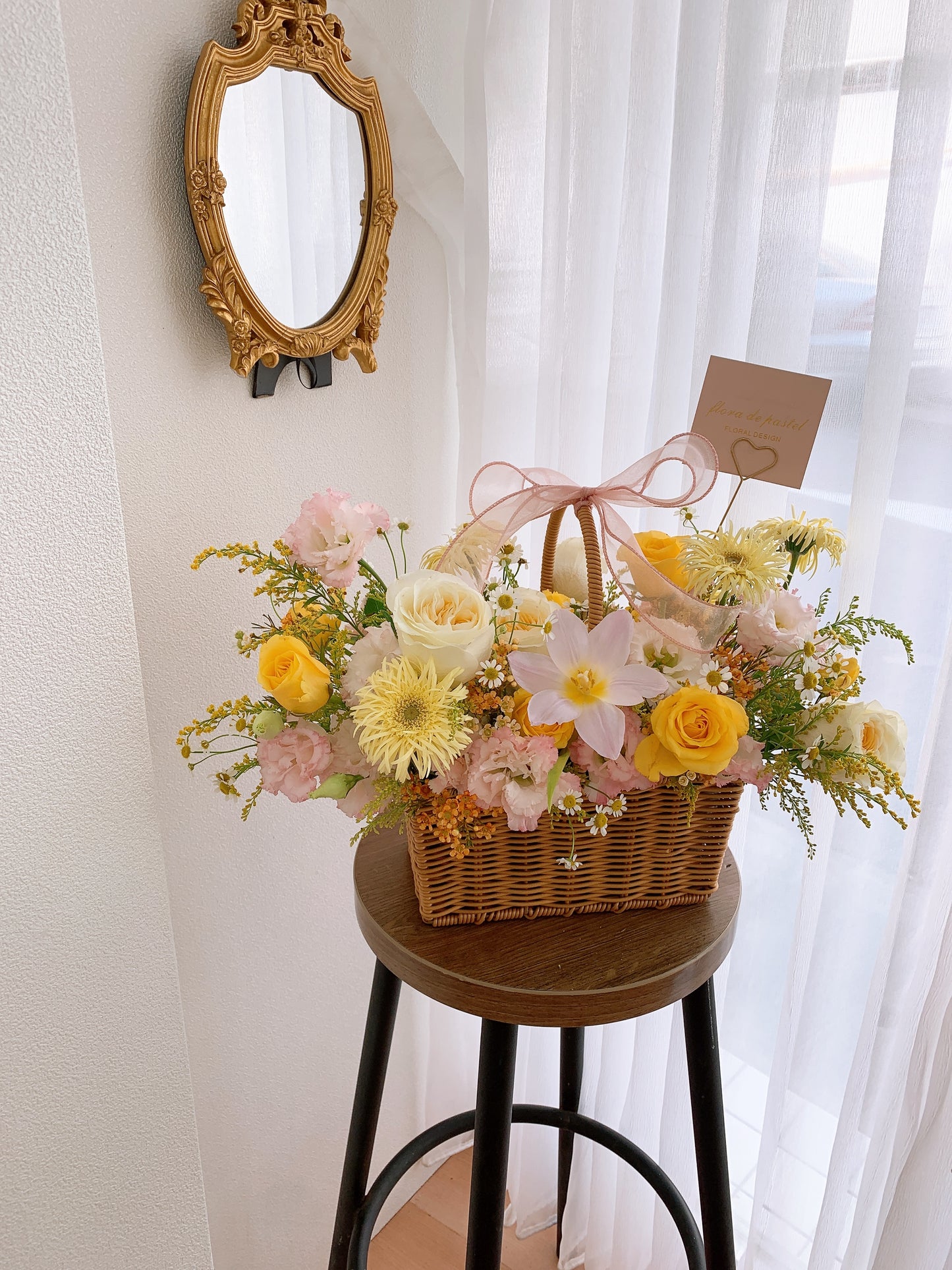 Flower de Pastel flower basket