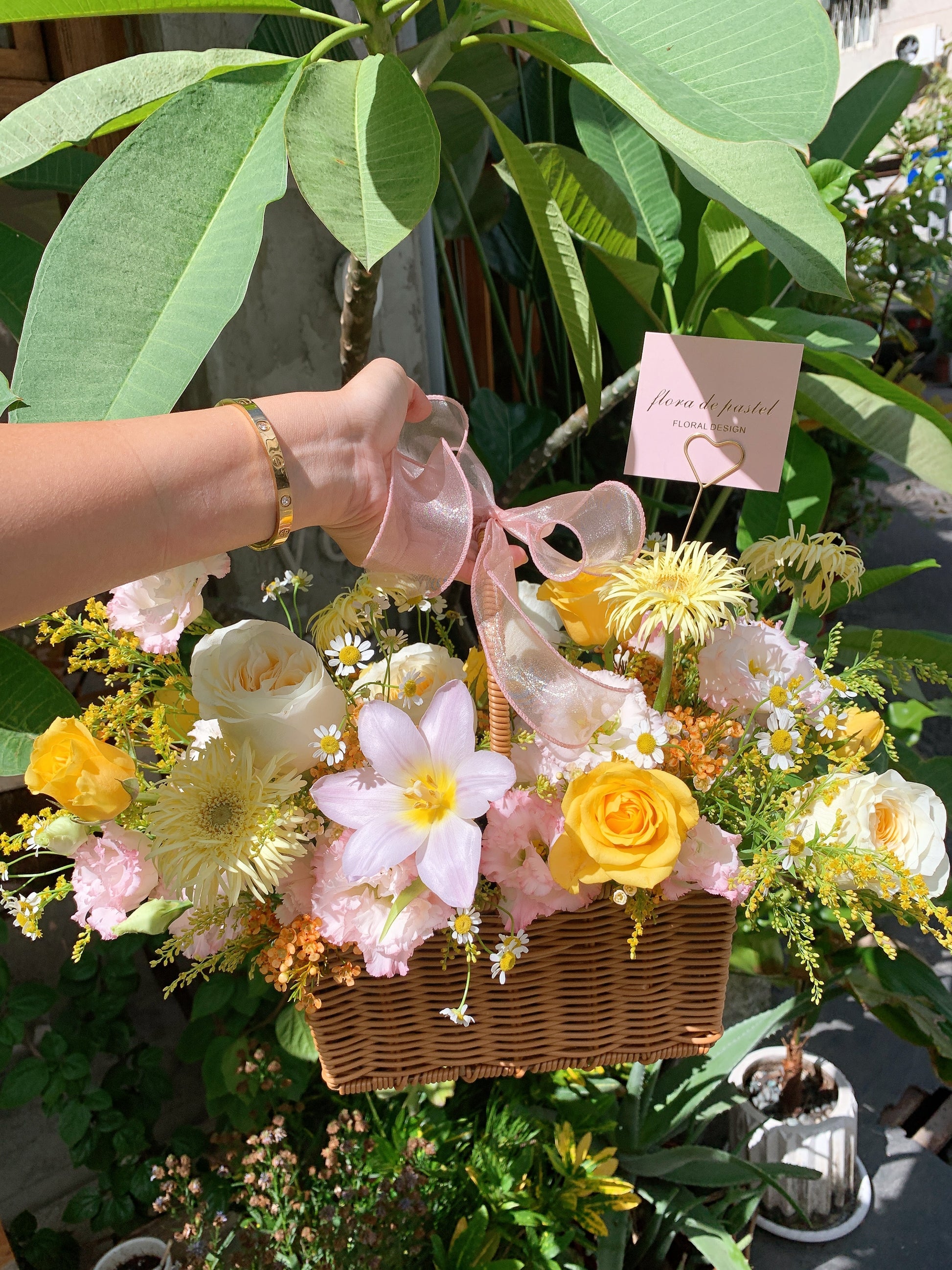 Flower de Pastel flower basket